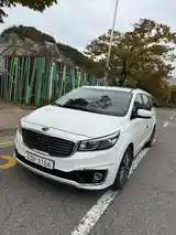 Kia Carnival, 2015-12