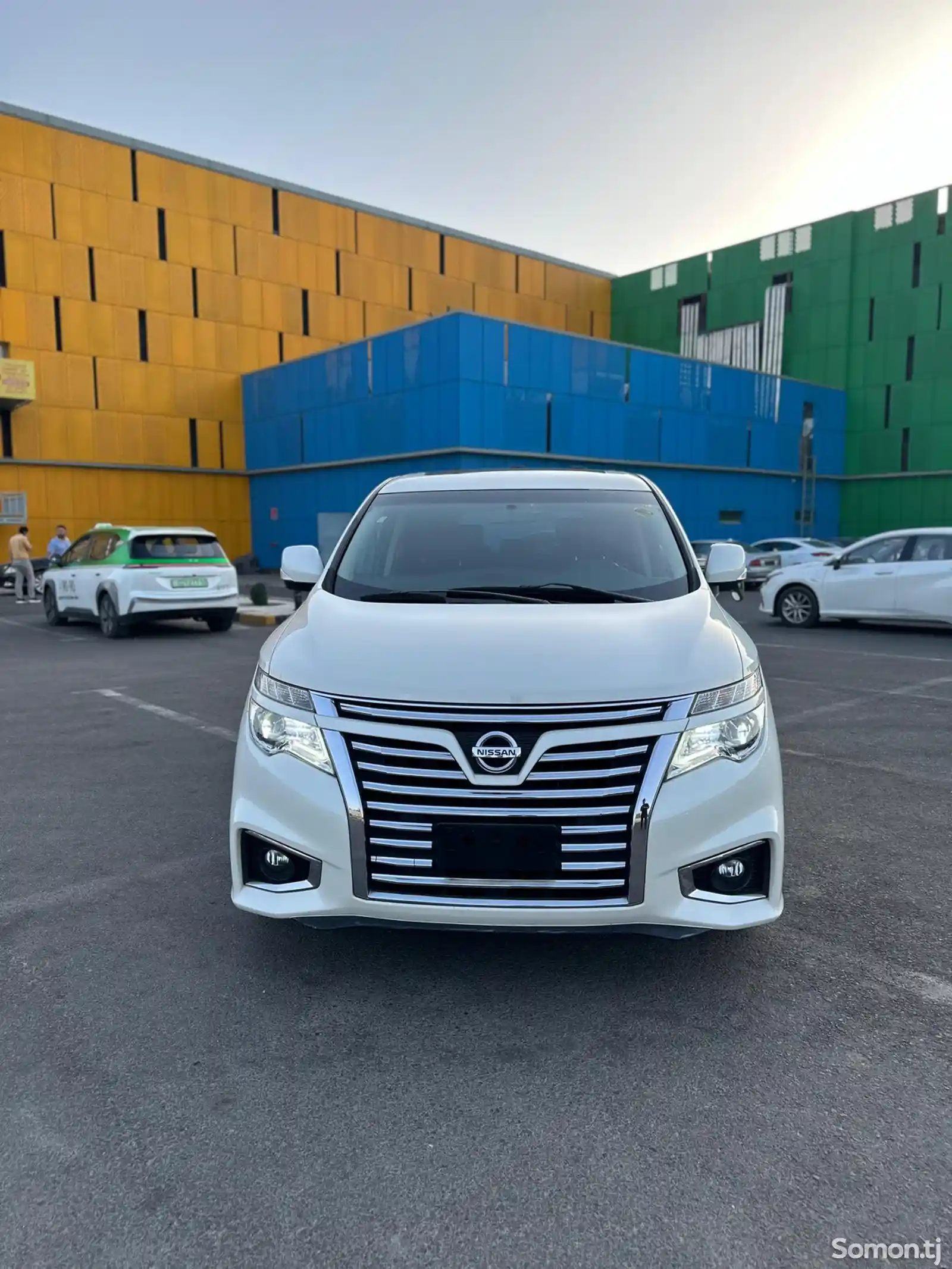 Nissan Elgrand, 2017-9