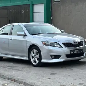 Toyota Camry, 2011