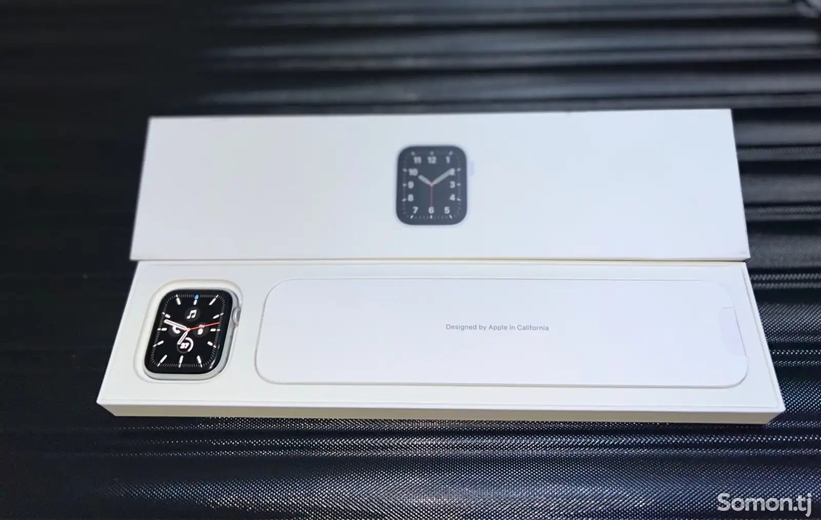 Смарт часы Apple Watch SE 44mm-1