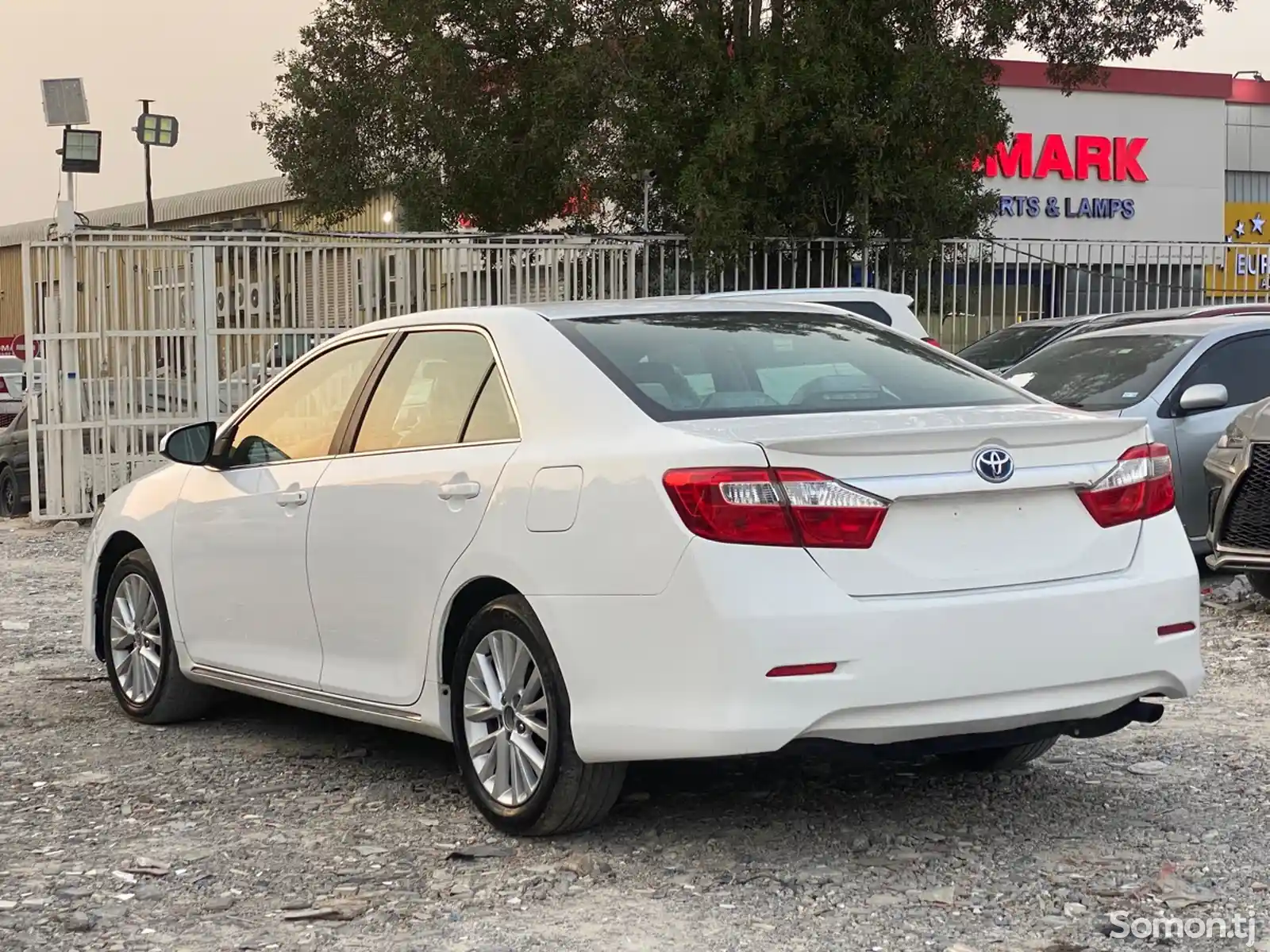 Toyota Camry, 2015-4