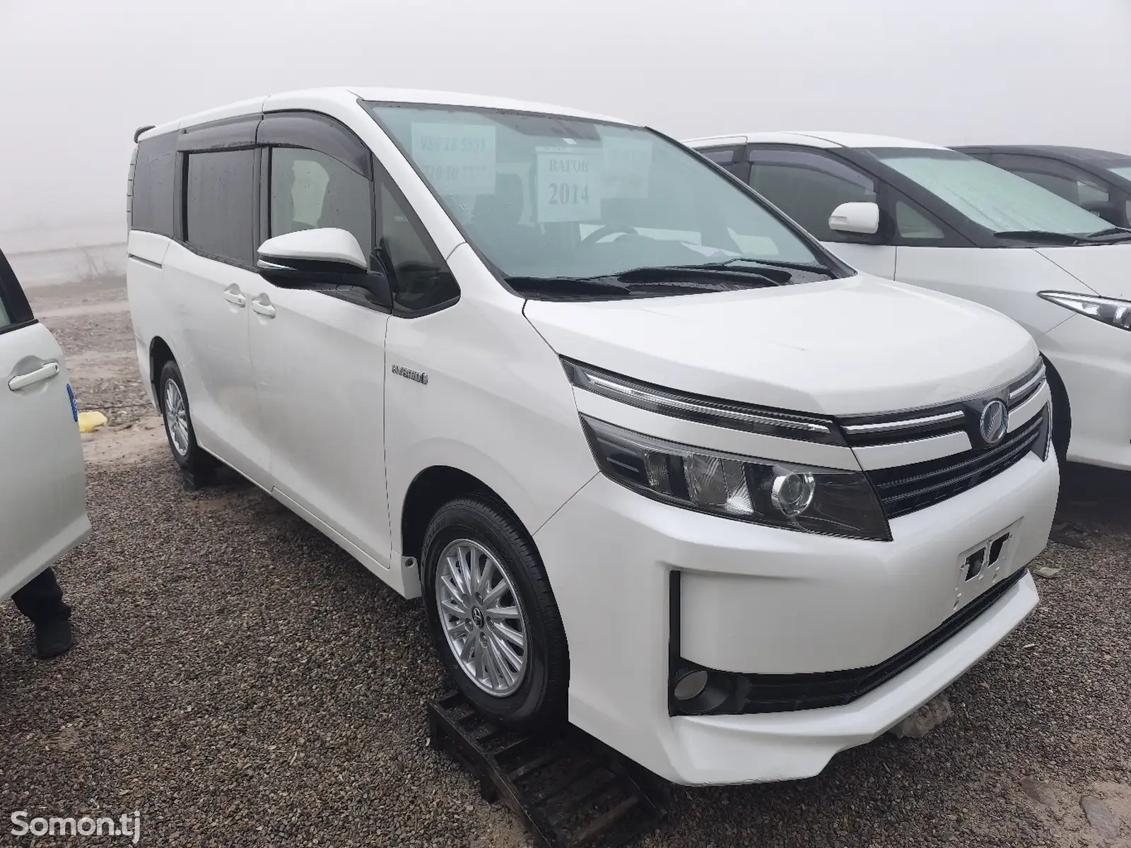 Toyota Voxy, 2014-1