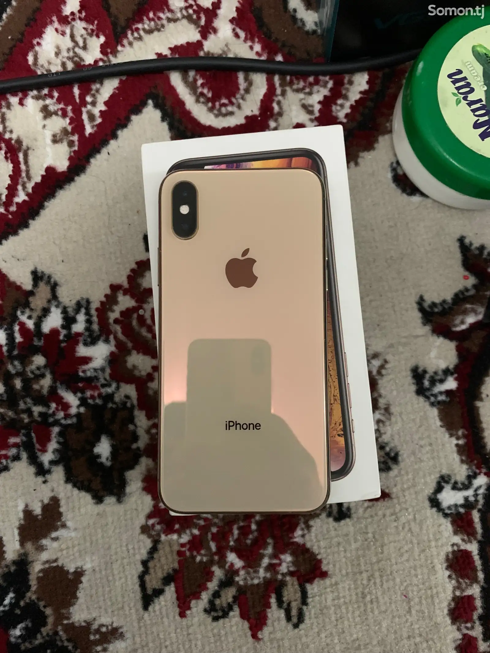 Apple iPhone Xs, 64 gb, Gold-1