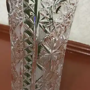 Большая хрустальная ваза