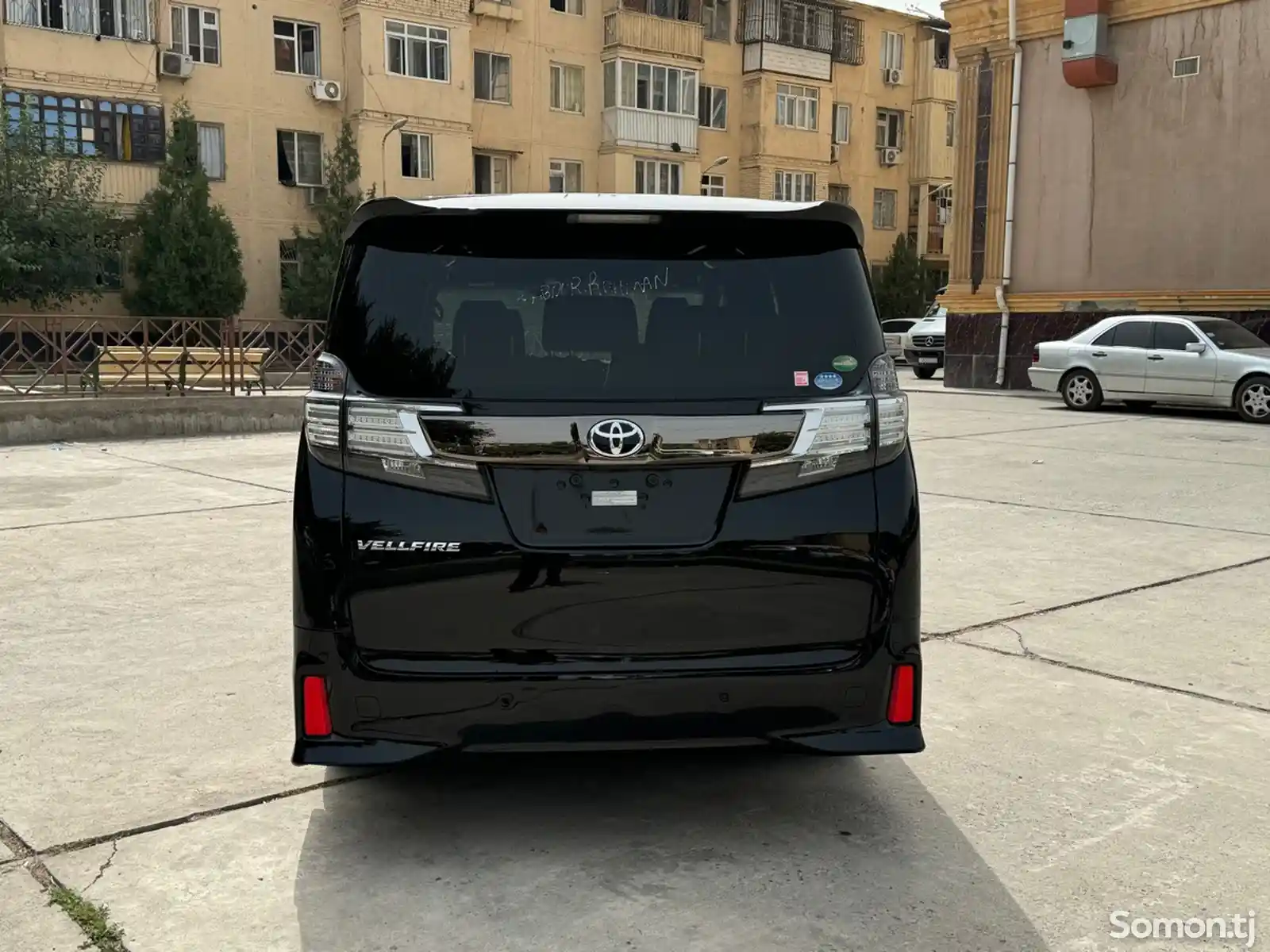 Toyota Vellfire, 2016-7