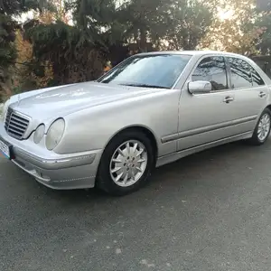 Mercedes-Benz E class, 2001