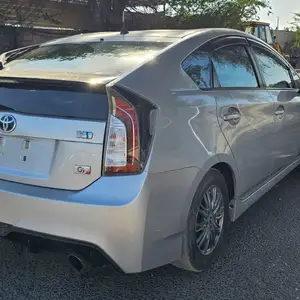 Toyota Prius, 2015