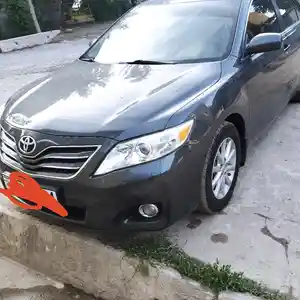 Toyota Camry, 2010