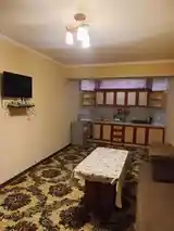 1-комн. квартира, Цокольный этаж, 50 м², Шелкокомбинат-3