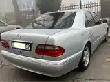 Mercedes-Benz E class, 2001-3