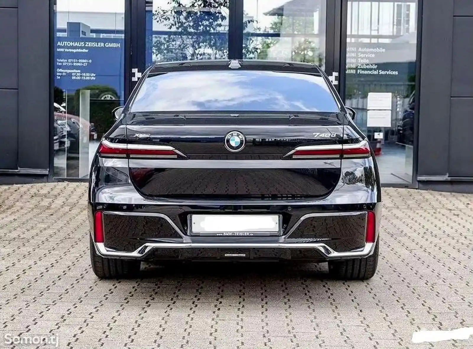 Аренда авто BMW G70 Long-2