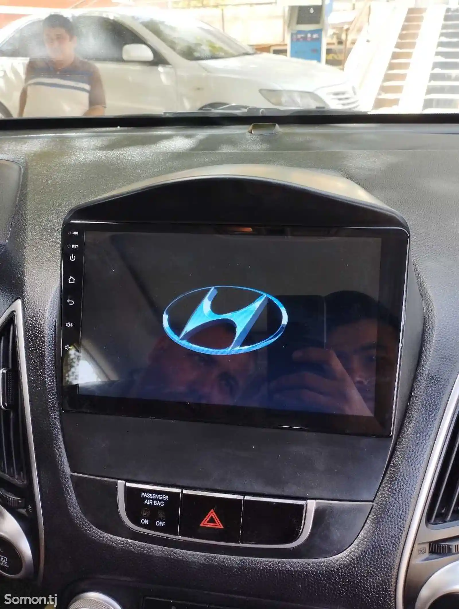 Штатный монитор для Hyundai Tucson-1