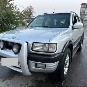 Opel Frontera, 2001