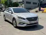 Hyundai Sonata, 2015-11