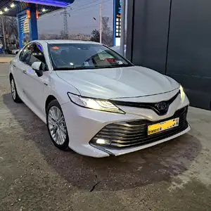 Toyota Camry, 2018