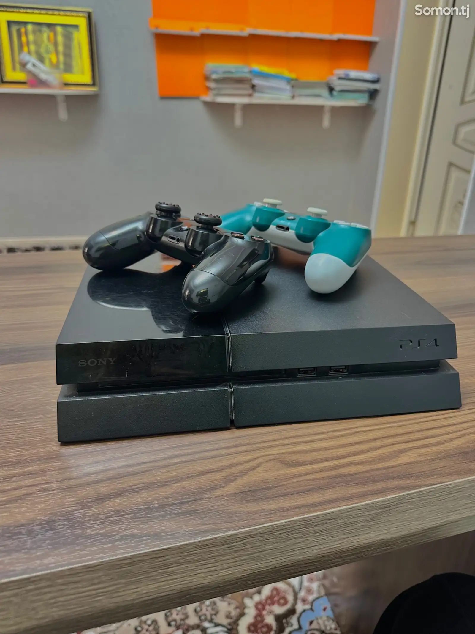 Игровая приставка Sony PlayStation 4-1