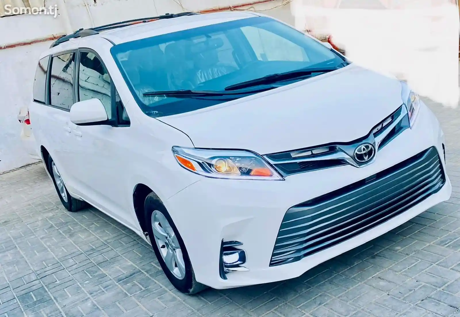 Toyota Sienna, 2015-1