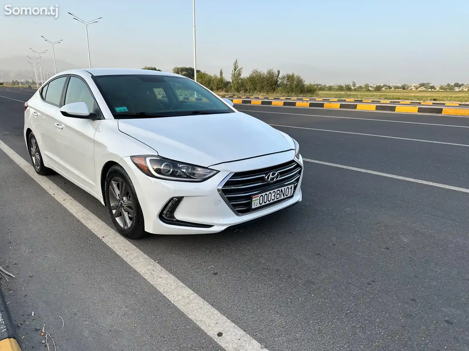 Hyundai Elantra, 2017-1