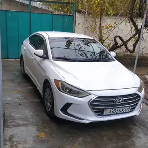 Hyundai Elantra, 2017