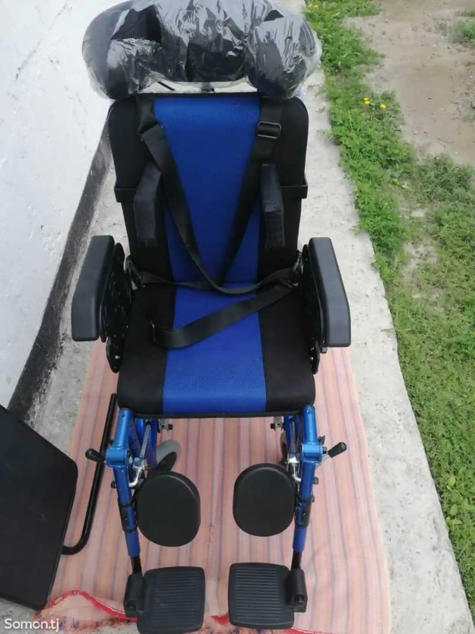 Детская инвалидная коляска-3