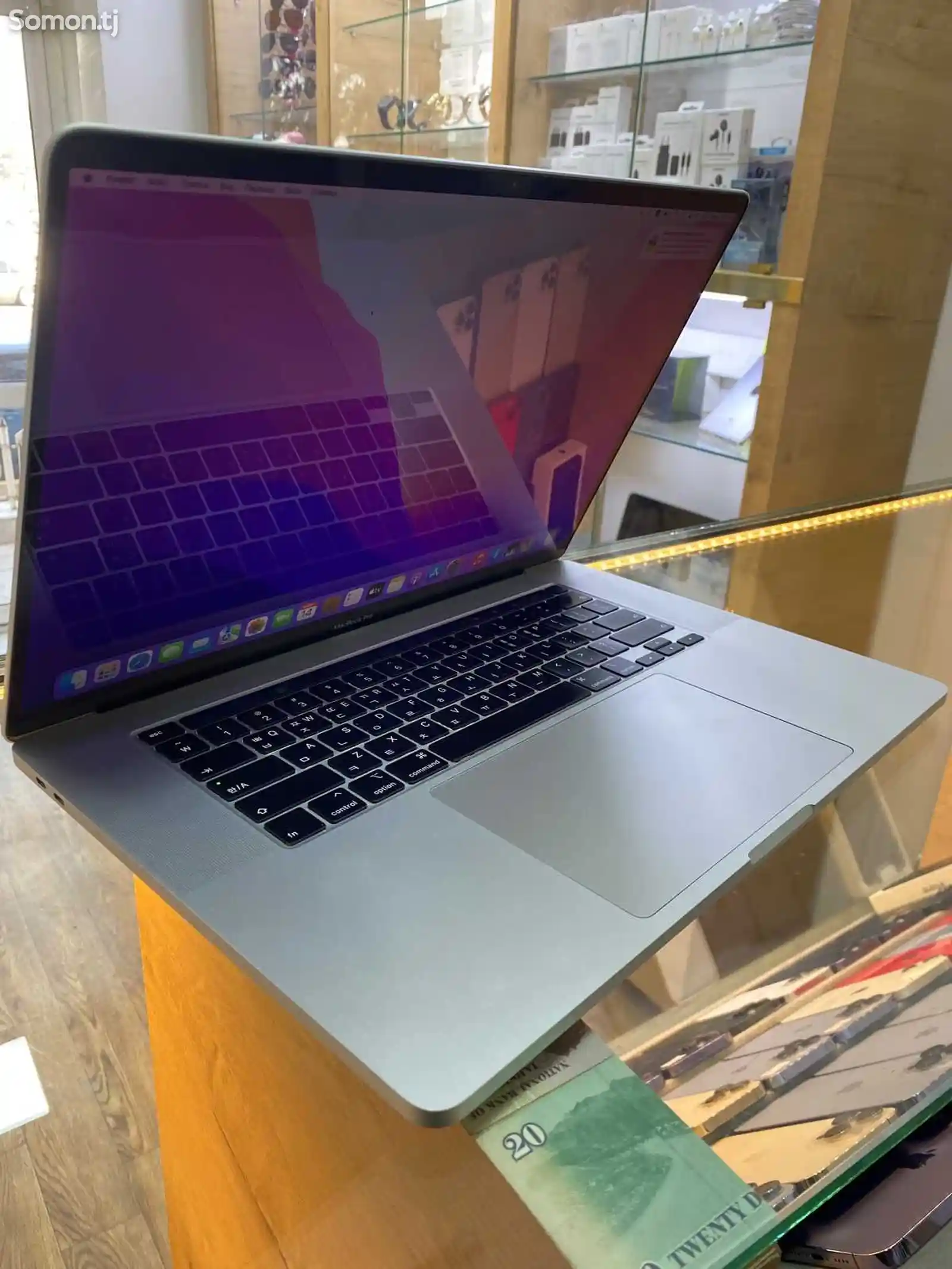 Ноутбук Apple MacBook Pro 2018 Core i7-2