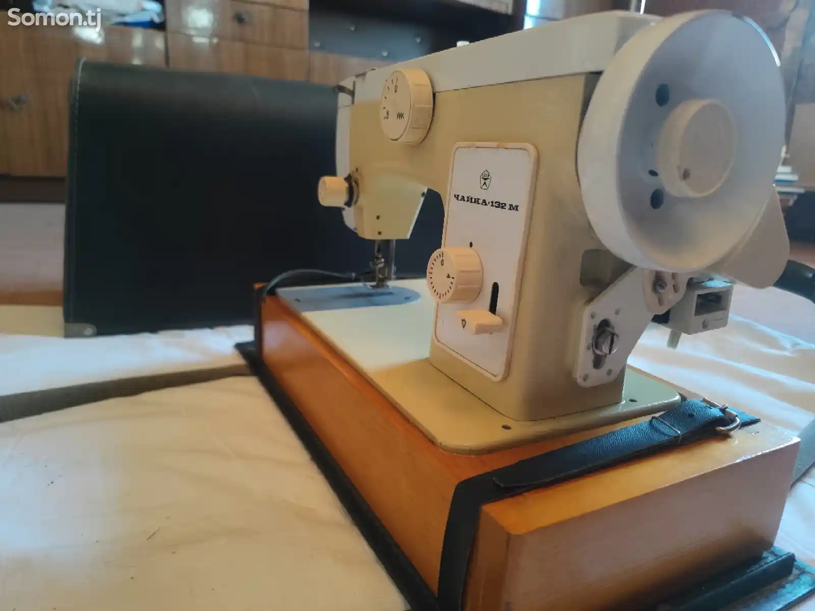Швейная машинка Чайка 132М-8