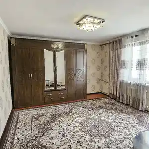 1-комн. квартира, 3 этаж, 30 м², Фирдавси, Молодёжный театр