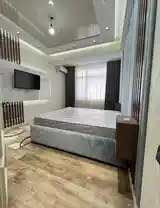 2-комн. квартира, 10 этаж, 60м², Цум-5