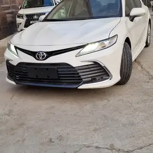 Toyota Camry, 2020