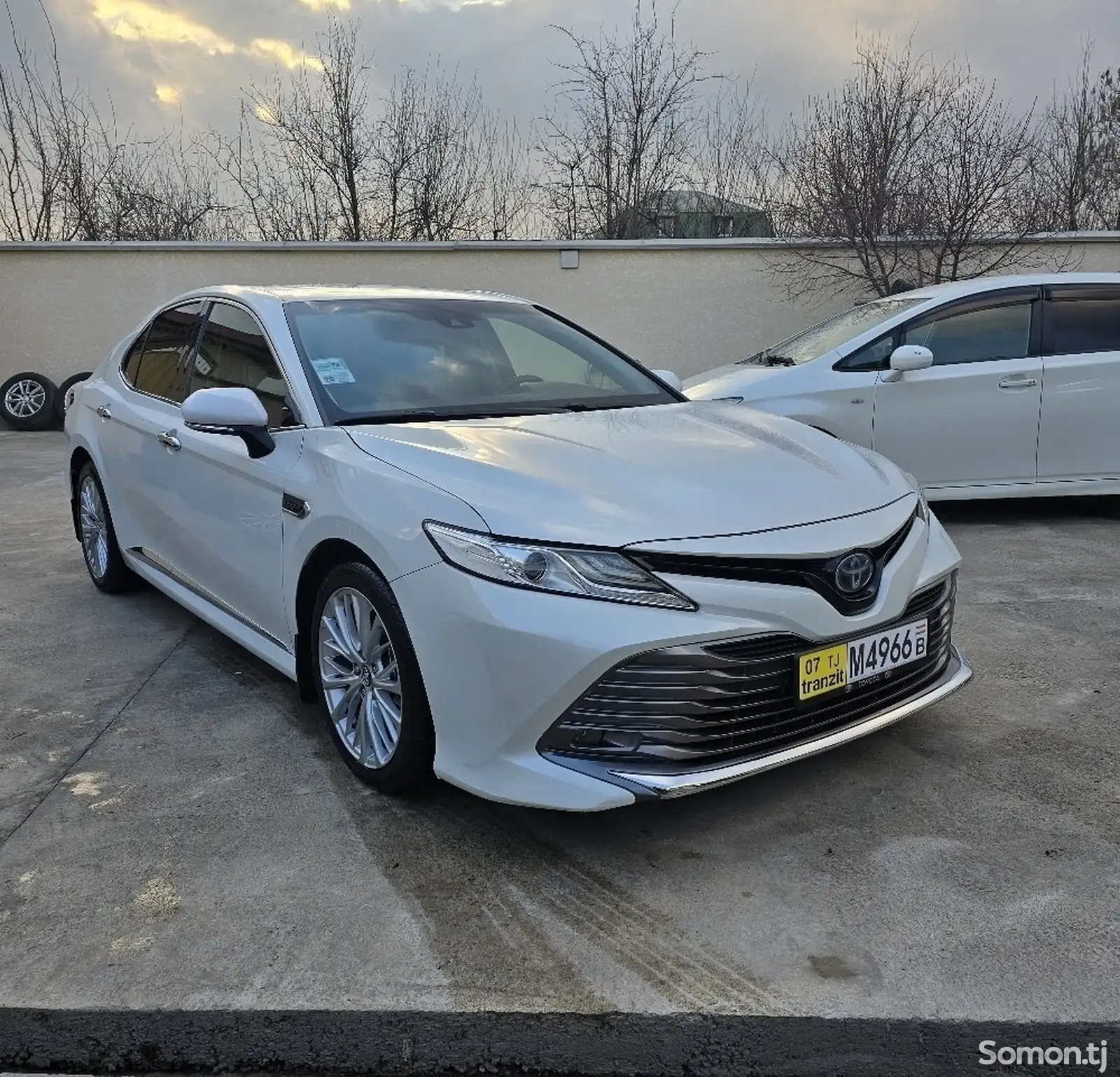 Toyota Camry, 2018-1