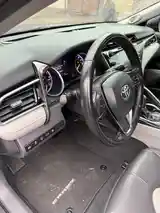 Toyota Camry, 2018-9