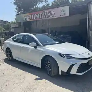 Toyota Camry, 2024