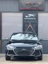 Hyundai Elantra, 2017-12