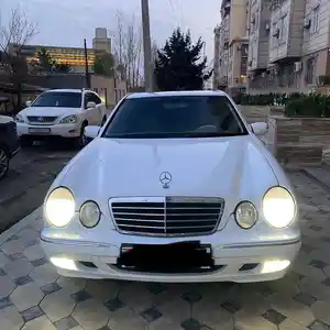 Mercedes-Benz E class, 2000