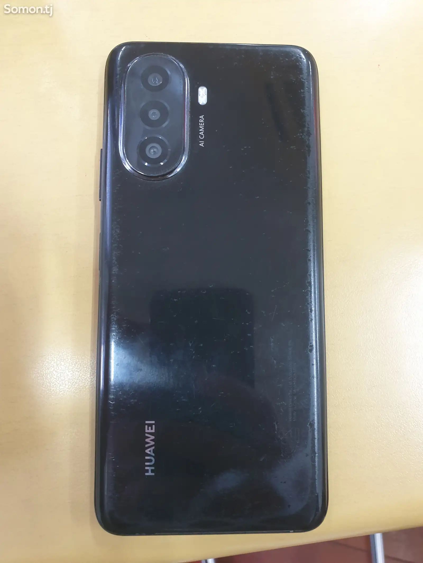 Huawei Nova U70-1