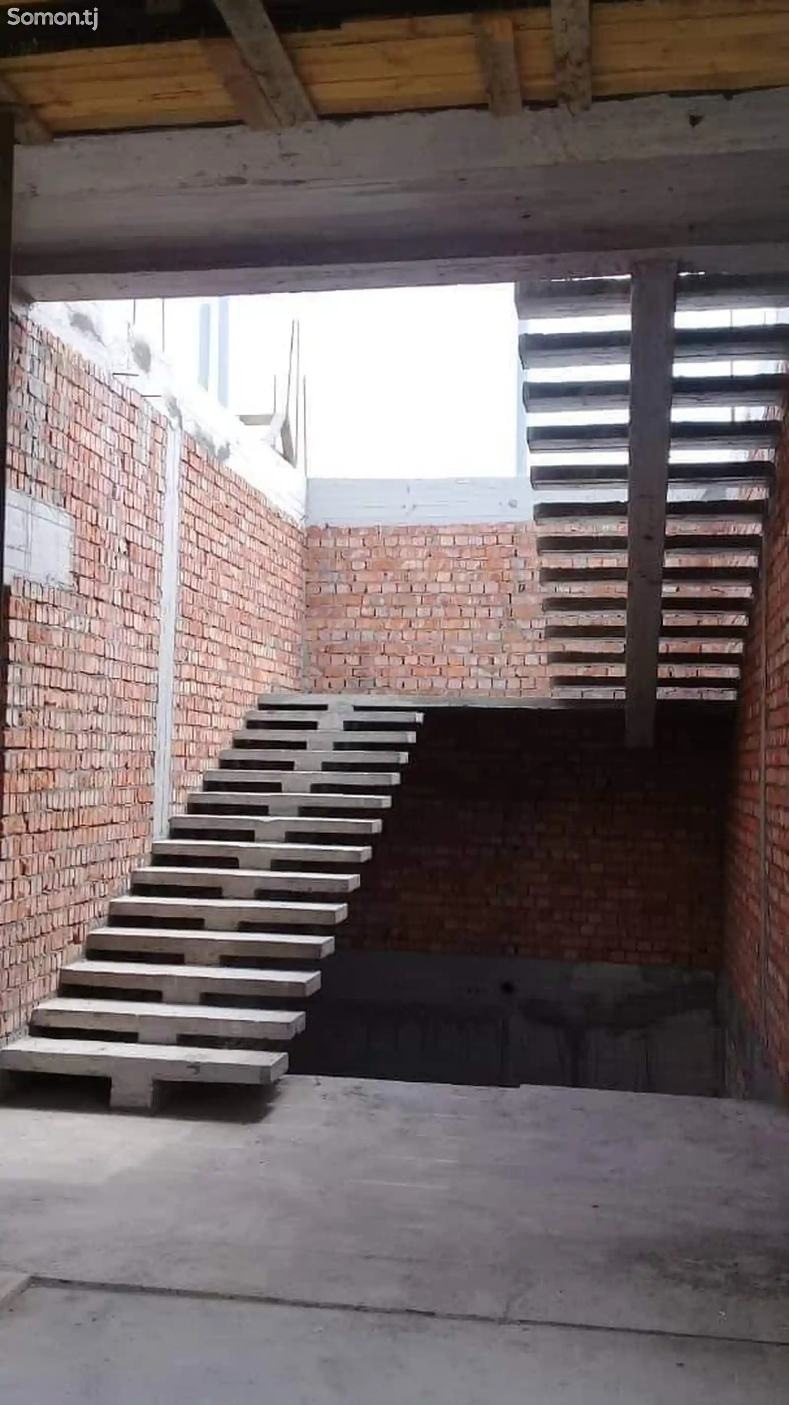 Услуги строительства железобетонных лестниц-2