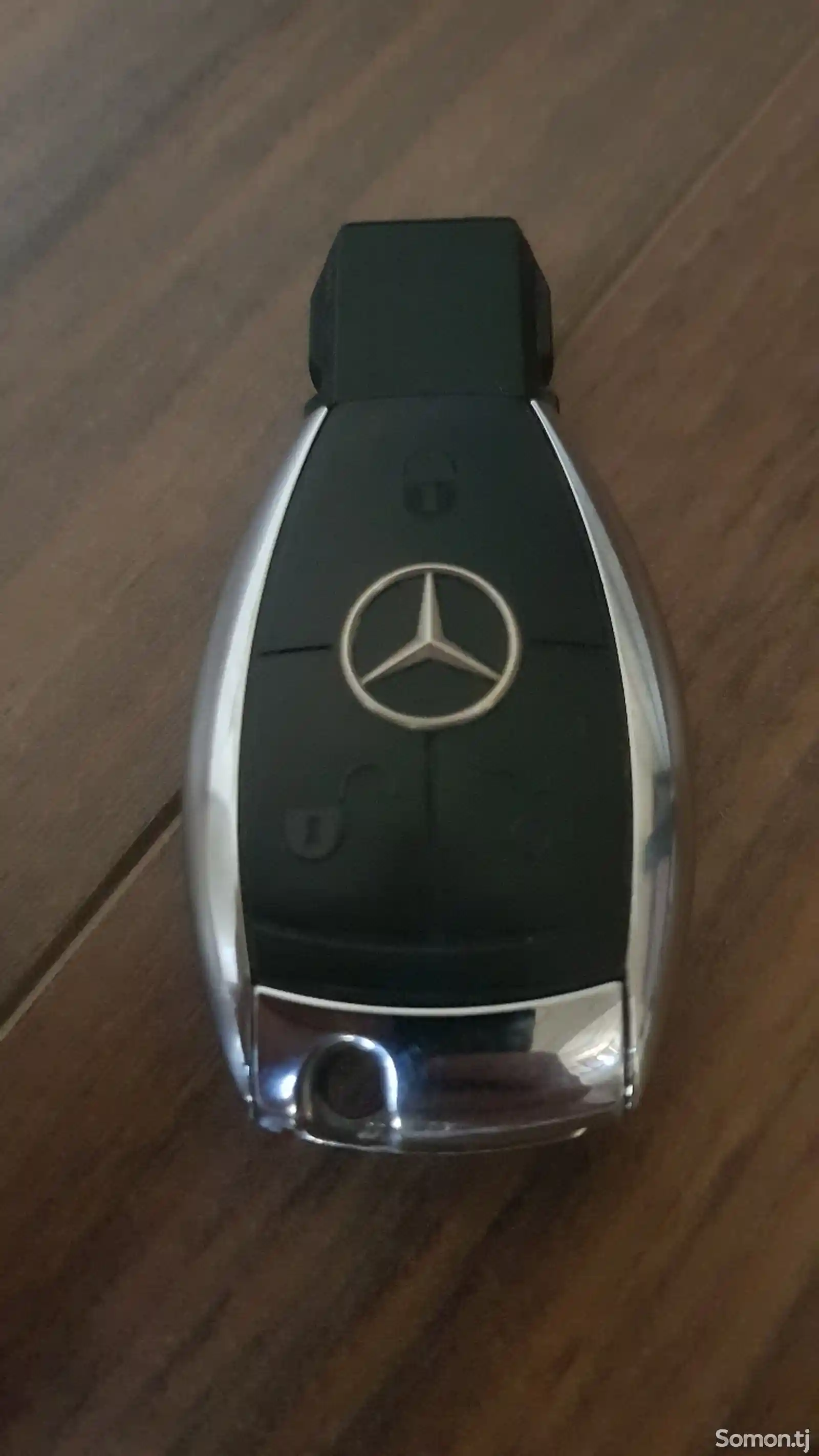 Ключ от Mercedes-Benz-1