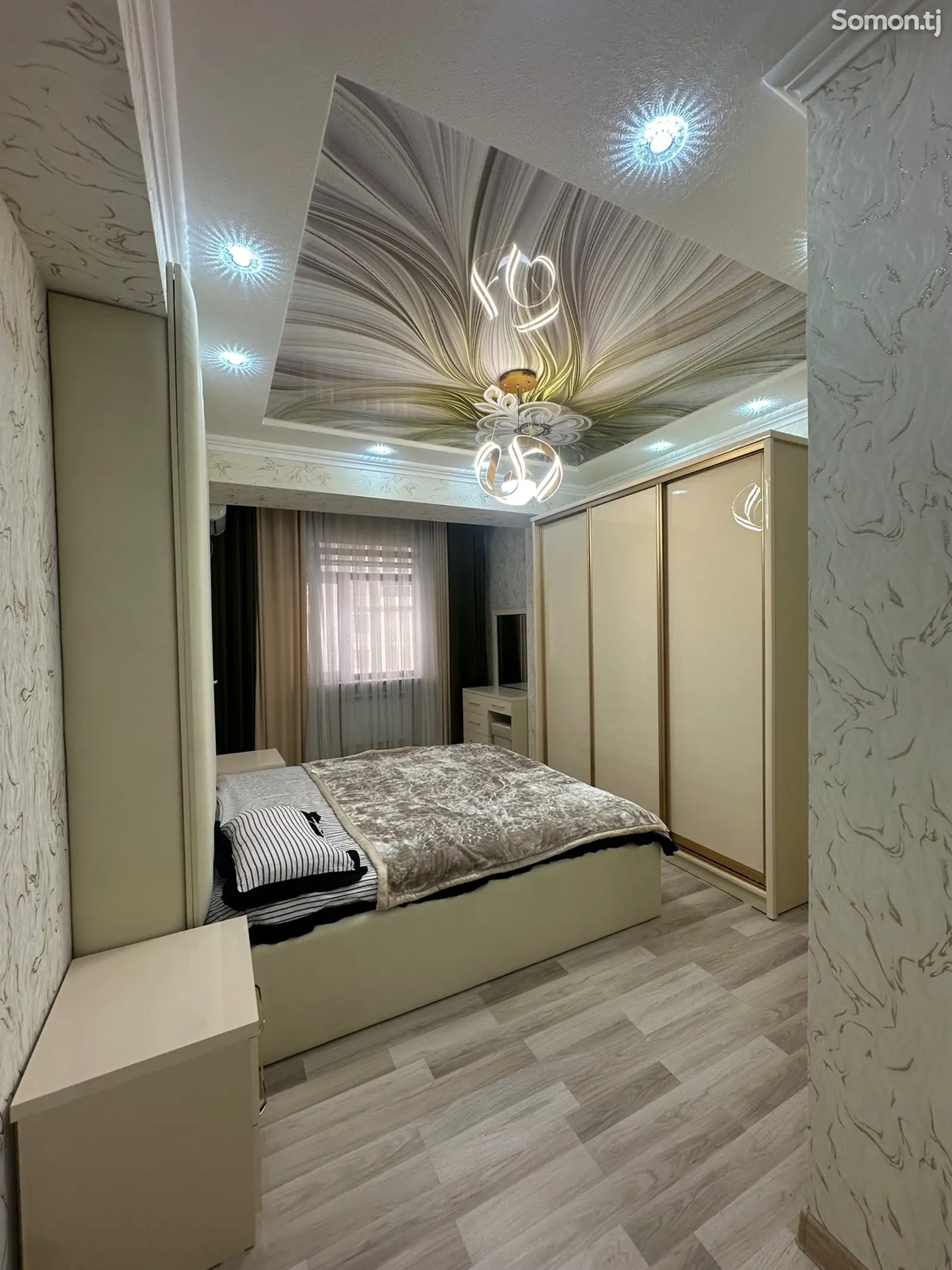 3-комн. квартира, 9 этаж, 120м², Исмоил Сомони-1