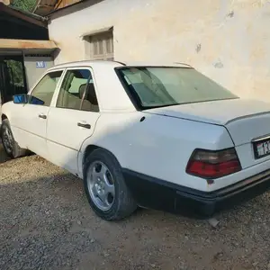 Mercedes-Benz W124, 1994