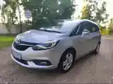 Opel Zafira, 2017-2