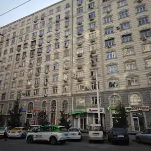 2-комн. квартира, 7 этаж, 82 м², Сомонӣ