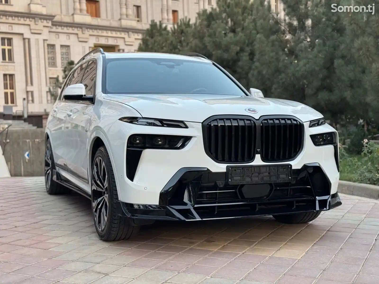 BMW X7, 2023-2