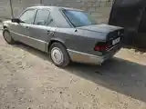 Mercedes-Benz W124, 1992-3