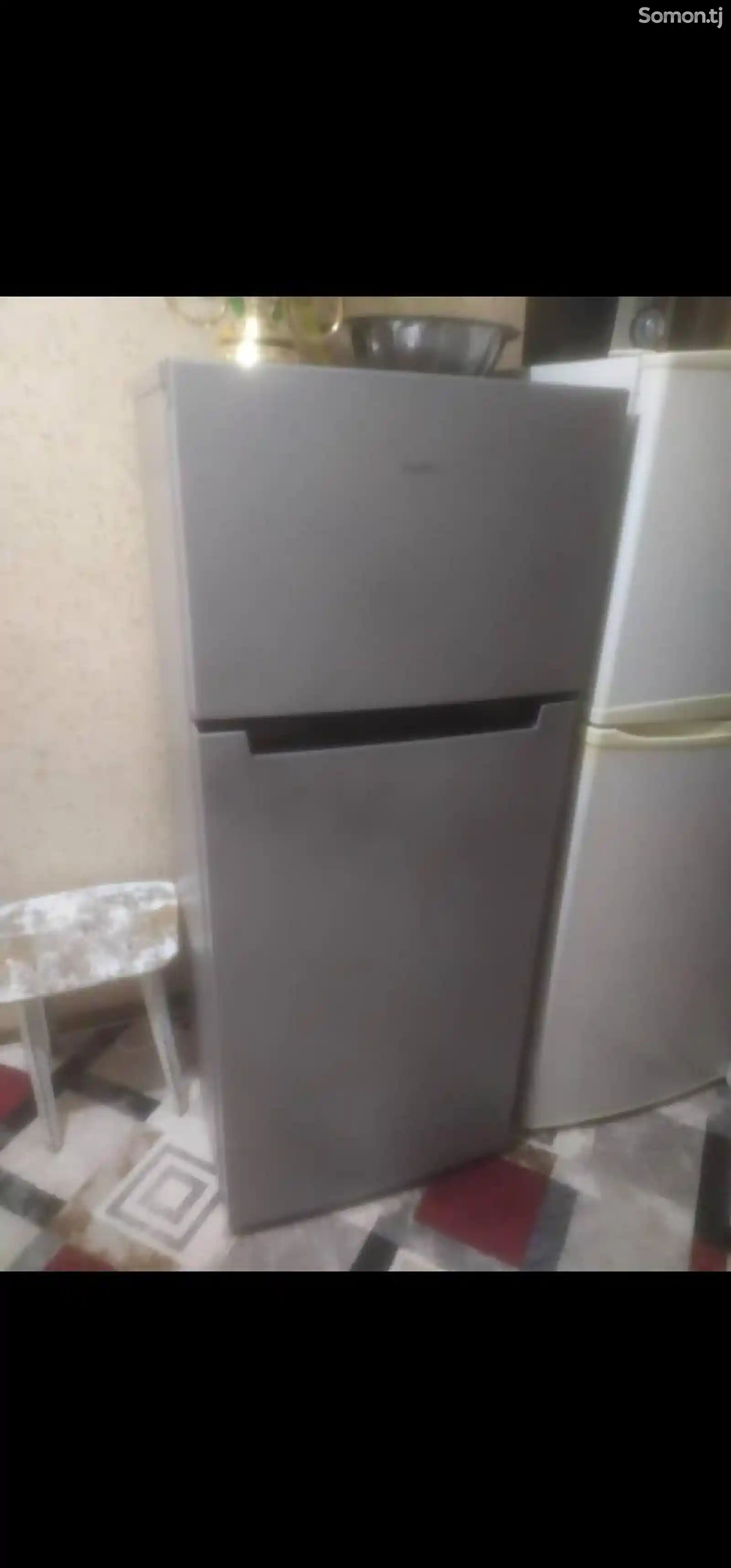 Холодильник Бирюса-1