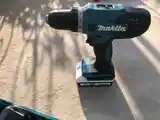 Шуруповерт Makita 18 v-2