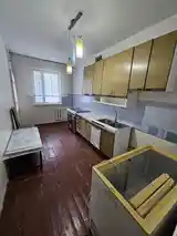 3-комн. квартира, 2 этаж, 60м², 27мкр-6