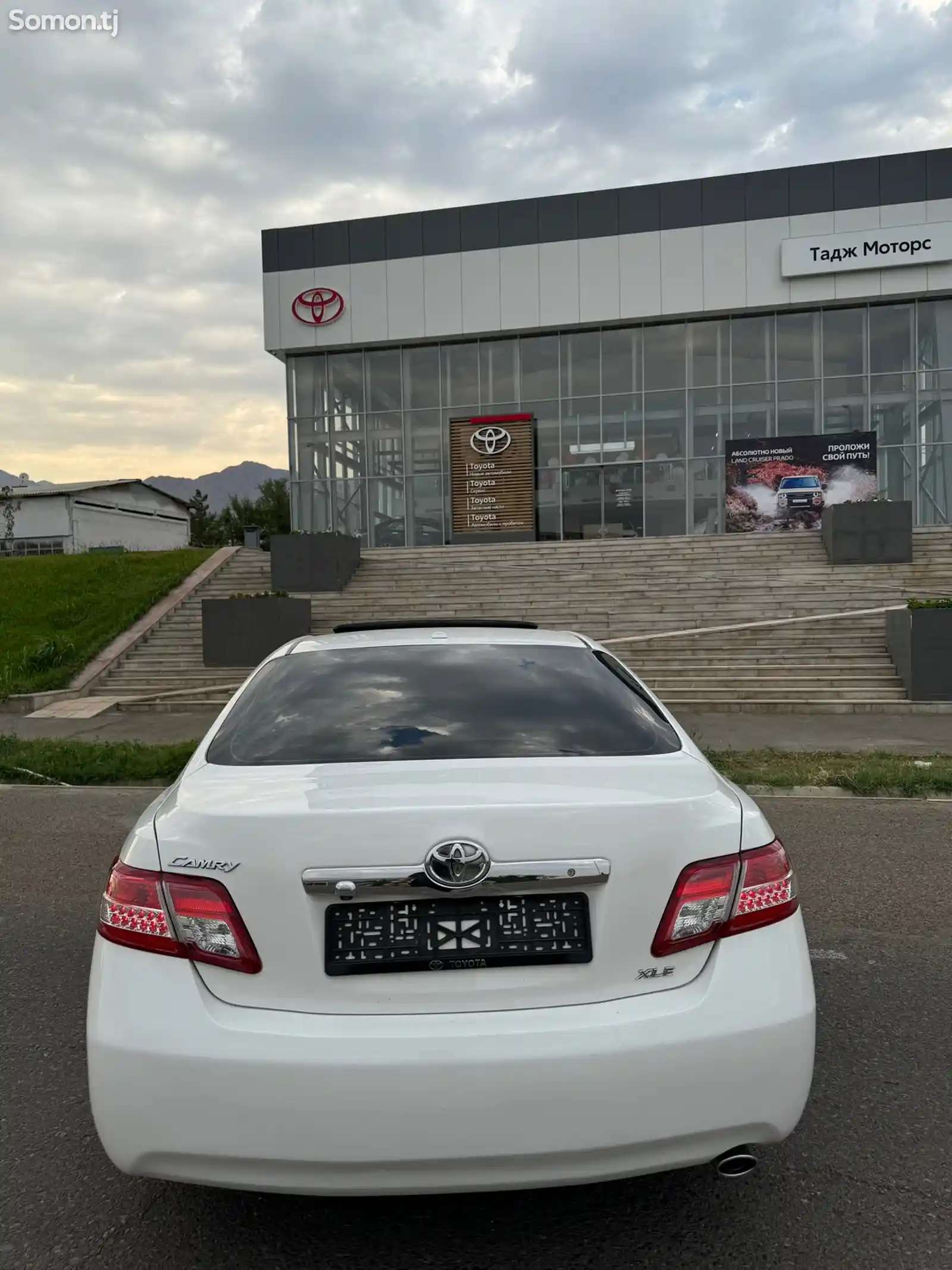 Toyota Camry, 2011-9