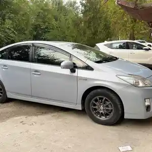 Toyota Prius, 2011