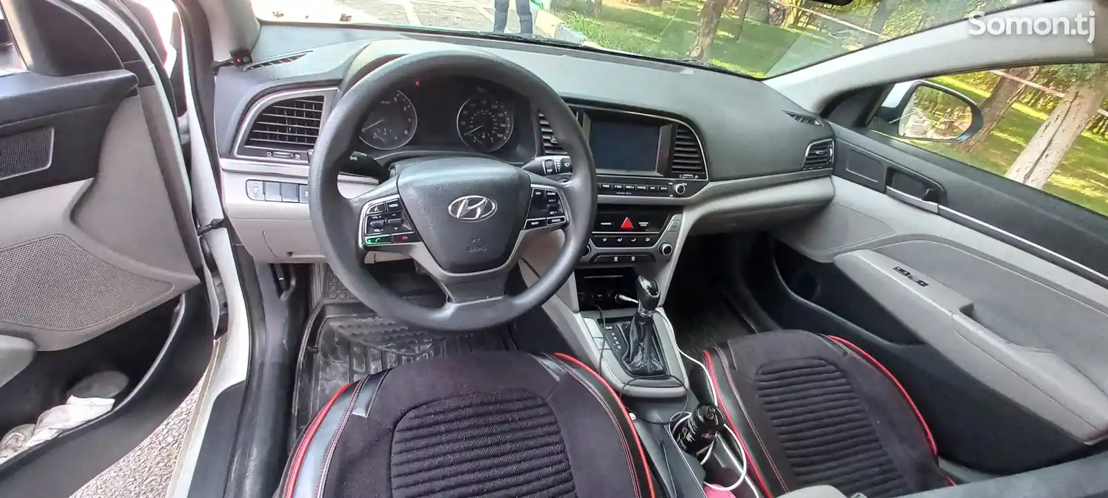 Hyundai Elantra, 2017-7