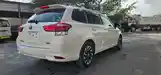 Toyota Fielder, 2016-11